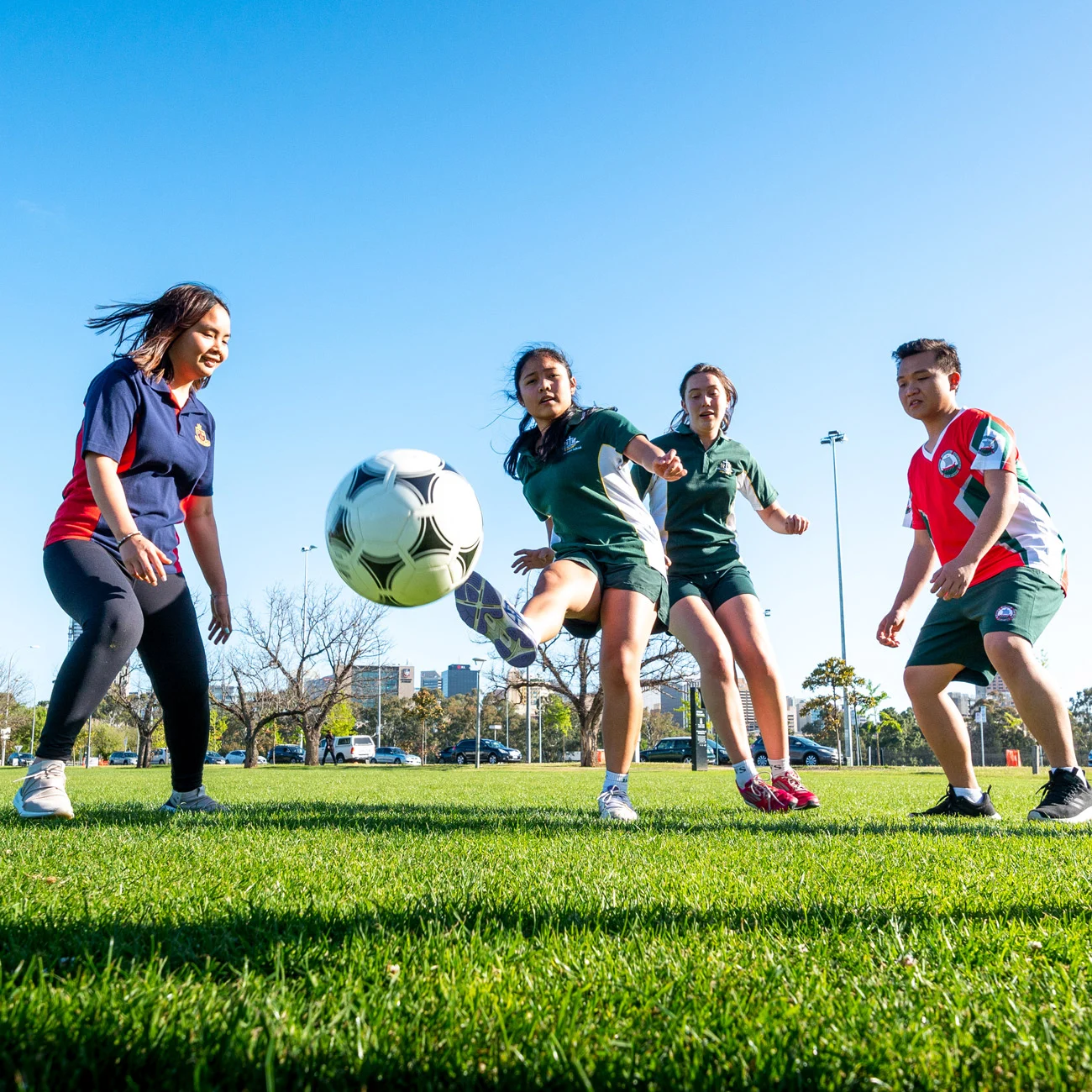 更是探索一 更是探索一